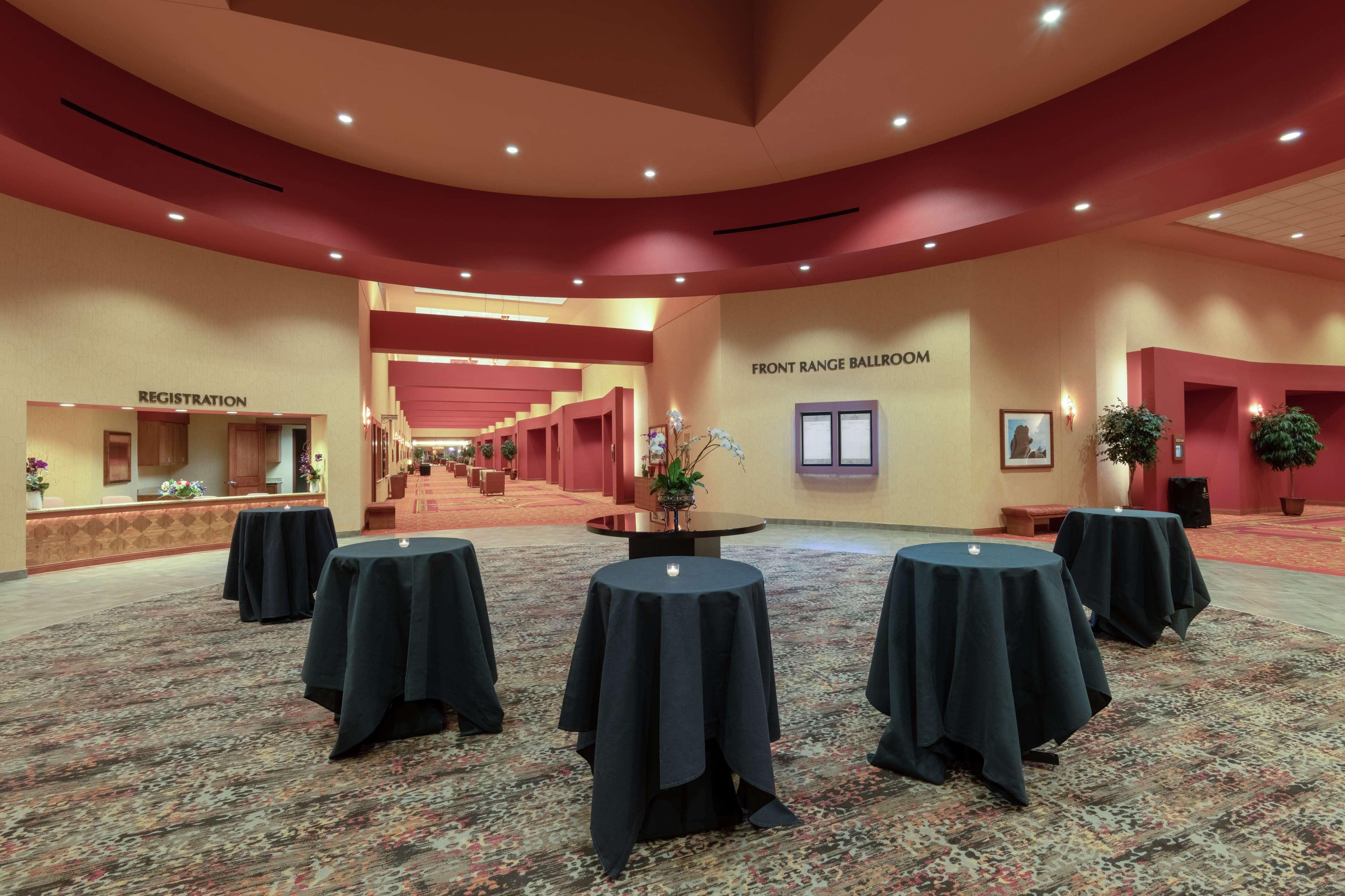 Embassy Suites Loveland Conference Center מראה חיצוני תמונה