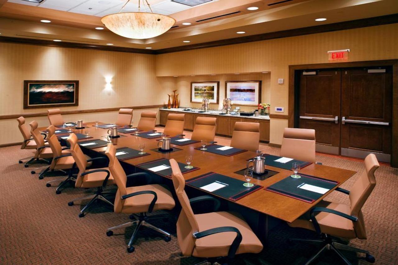 Embassy Suites Loveland Conference Center מראה חיצוני תמונה