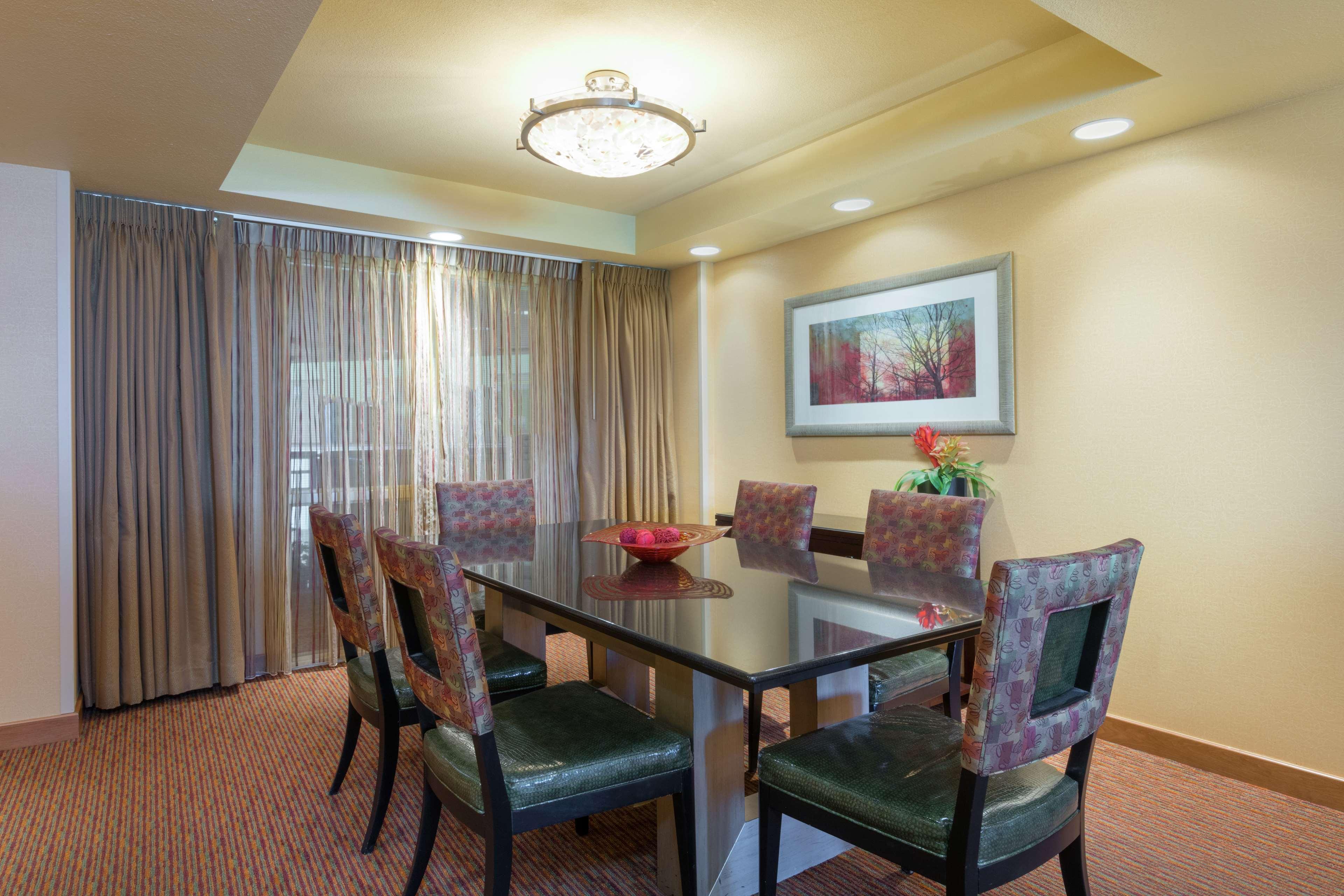 Embassy Suites Loveland Conference Center מראה חיצוני תמונה