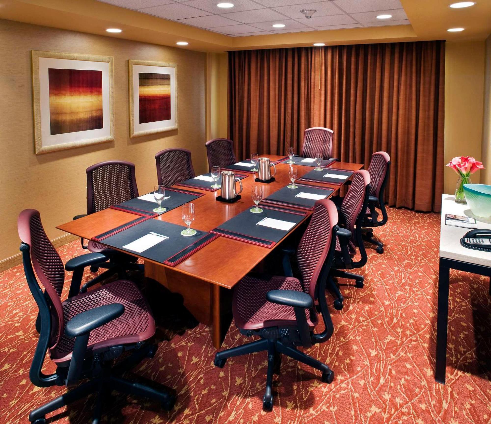 Embassy Suites Loveland Conference Center מראה חיצוני תמונה